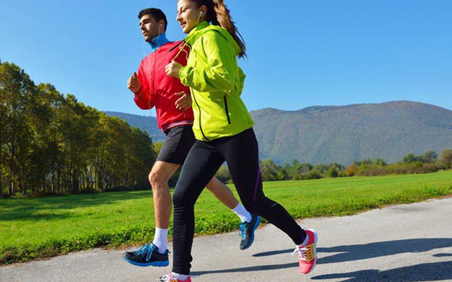 luyện tập thể dục giúp tăng sức đề kháng để phòng chống corona